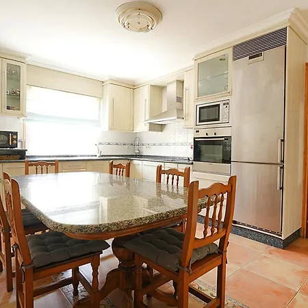 Дом отдыха Casa Muy Proxima A Sanxenxo *